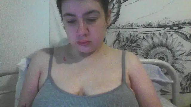 CamilaCherryX online show from November 4, 2025, 3:33 pm