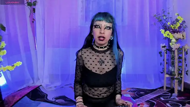 Neon 666  online show from December 2, 2024, 3:58 pm