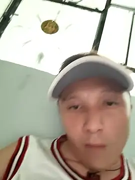 Snapshot of tripexnte chatting on April 6, 2026, 5:58 pm tripexnte online show from April 6, 2026, 5:58 pm