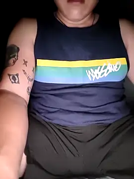 Snapshot of tripexnte chatting on April 15, 2026, 9:16 am tripexnte online show from April 15, 2026, 9:16 am