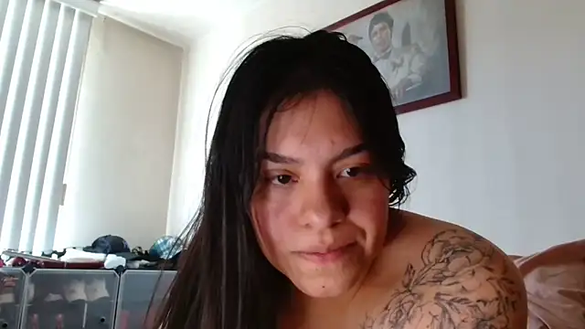 Snapshot of DirtyDi97 chatting on September 19, 2025, 5:24 pm DirtyDi97 online show from September 19, 2025, 5:24 pm