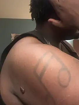 Snapshot of BigBossaNova69 chatting on November 13, 2025, 6:01 am BigBossaNova69 online show from November 13, 2025, 6:01 am