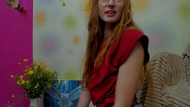 Snapshot of Fire_Luna chatting on September 18, 2025, 6:37 am Fire Luna online show from September 18, 2025, 6:37 am