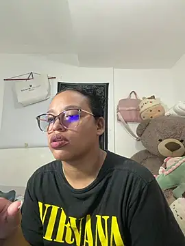 angela angels  online show from March 18, 2026, 8:17 am