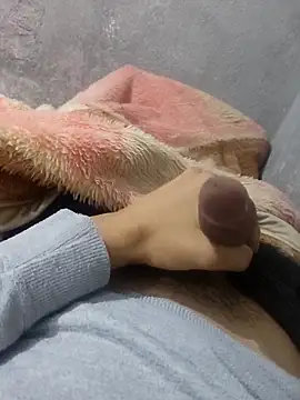 Juliano69xv online show from October 9, 2025, 12:25 pm