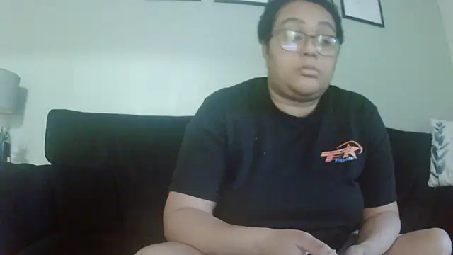 vanilla chocolate23 online show from January 13, 2026, 9:25 am