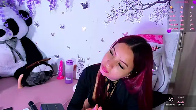 Snapshot of IamSteph13 chatting on December 15, 2024, 6:40 am IamSteph13 online show from December 15, 2024, 6:40 am