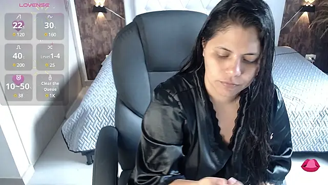 dulce  love69 online show from December 15, 2024, 6:48 pm