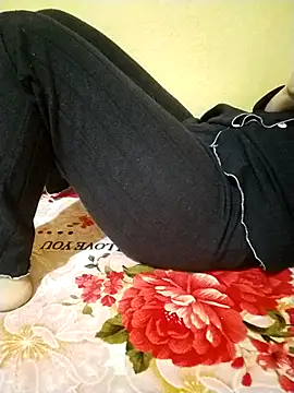 Snapshot of 3ahhd chatting on April 28, 2026, 2:33 pm 3ahhd online show from April 28, 2026, 2:33 pm
