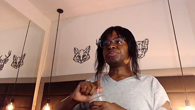 candy lovee69 online show from March 19, 2025, 11:03 pm