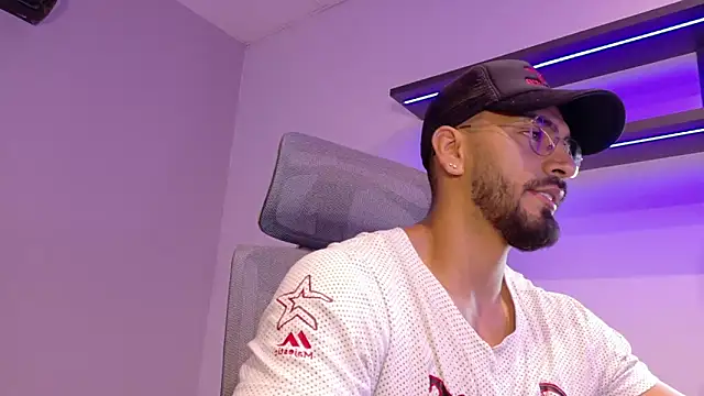 tony muscle online show from April 15, 2026, 10:22 am