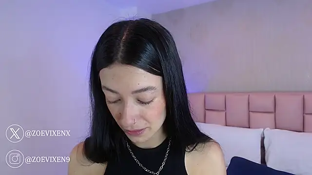 Snapshot of Zoe_Vixen chatting on January 13, 2025, 12:13 pm Zoe Vixen online show from January 13, 2025, 12:13 pm