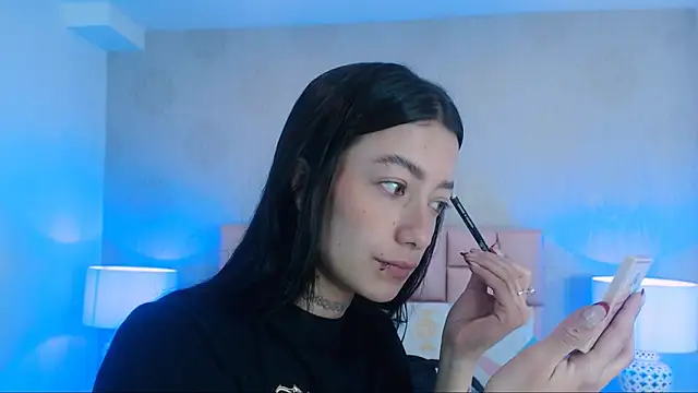 Snapshot of Zoe_Vixen chatting on January 18, 2025, 12:04 pm Zoe Vixen online show from January 18, 2025, 12:04 pm