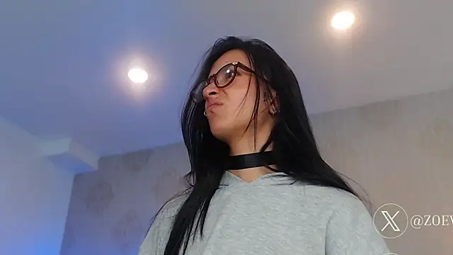 Snapshot of Zoe_Vixen chatting on February 7, 2025, 6:13 pm Zoe Vixen online show from February 7, 2025, 6:13 pm