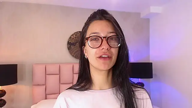 Snapshot of Zoe_Vixen chatting on February 10, 2025, 12:08 pm Zoe Vixen online show from February 10, 2025, 12:08 pm