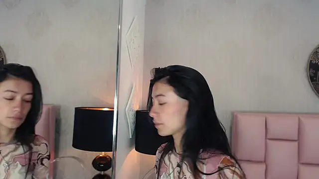 Snapshot of Zoe_Vixen chatting on February 11, 2025, 12:16 pm Zoe Vixen online show from February 11, 2025, 12:16 pm