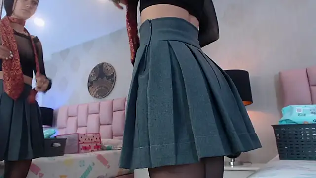 Snapshot of Zoe_Vixen chatting on March 5, 2025, 12:11 pm Zoe Vixen online show from March 5, 2025, 12:11 pm