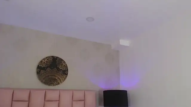 Snapshot of Zoe_Vixen chatting on March 14, 2025, 12:07 pm Zoe Vixen online show from March 14, 2025, 12:07 pm