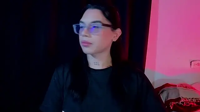 Snapshot of Samantha_Rusell chatting on July 22, 2026, 10:01 pm Samantha Rusell online show from July 22, 2026, 10:01 pm