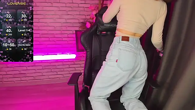 Tonya Gray online show from December 13, 2024, 2:05 pm