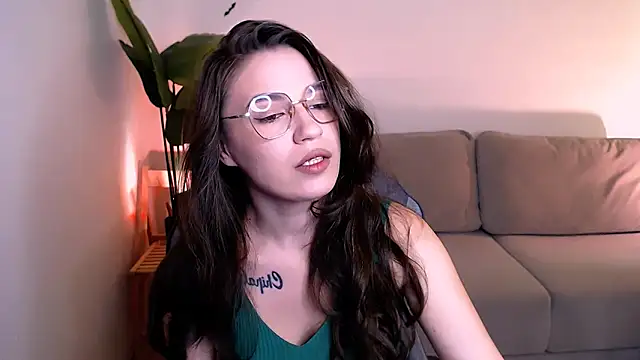 M Sensual online show from September 9, 2025, 7:30 am