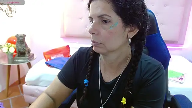 Snapshot of sila_bolum chatting on June 12, 2026, 7:02 pm sila bolum online show from June 12, 2026, 7:02 pm