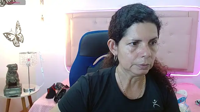 Snapshot of sila_bolum chatting on July 10, 2026, 6:32 pm sila bolum online show from July 10, 2026, 6:32 pm