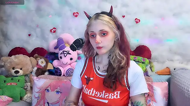 Snapshot of _Devill_Baby chatting on April 30, 2026, 6:36 pm Devill Baby online show from April 30, 2026, 6:36 pm