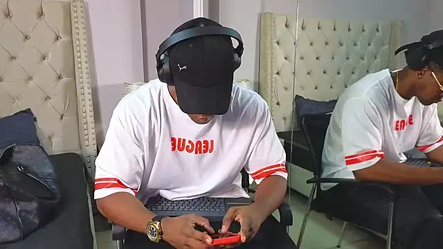 AdonisKnight online show from January 20, 2025, 7:46 pm