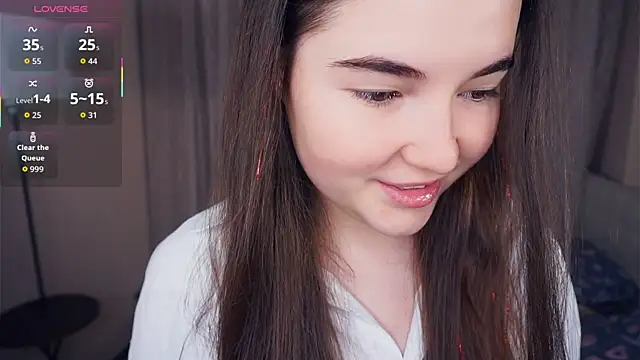 CathrynDail online show from November 4, 2025, 6:12 am