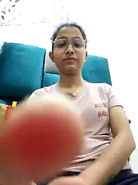 Aleena Rai online show from December 12, 2024, 8:32 pm