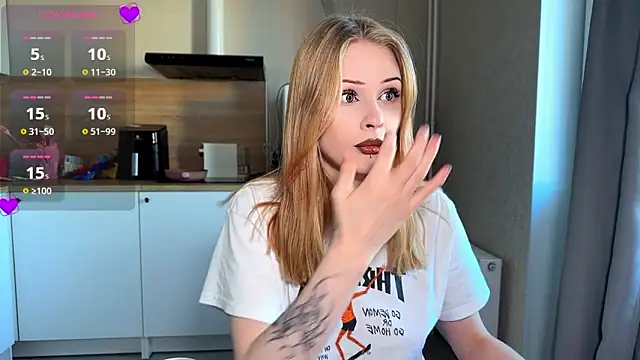 lisa barbie online show from April 11, 2026, 4:00 pm