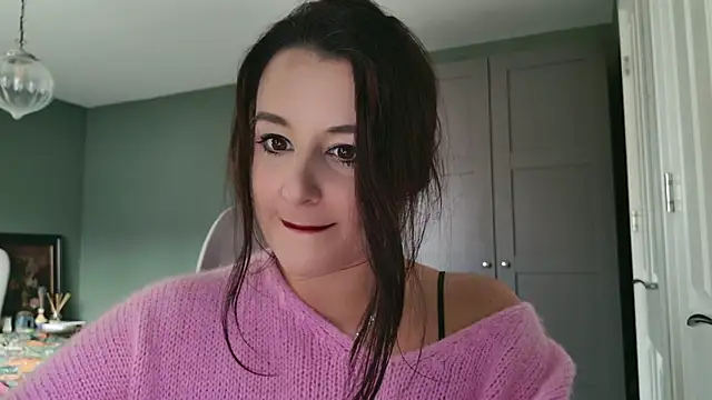 flatwhite0 online show from December 9, 2024, 1:55 pm