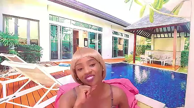 Snapshot of EbonyCreamy69 chatting on February 11, 2025, 10:07 pm EbonyCreamy69 online show from February 11, 2025, 10:07 pm