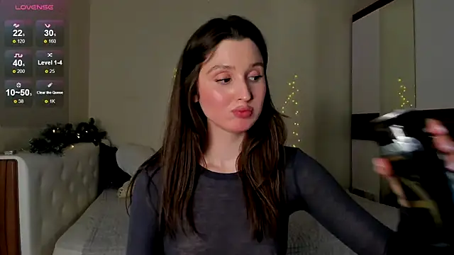 Snapshot of tender_babyy chatting on December 21, 2024, 5:29 pm tender babyy online show from December 21, 2024, 5:29 pm