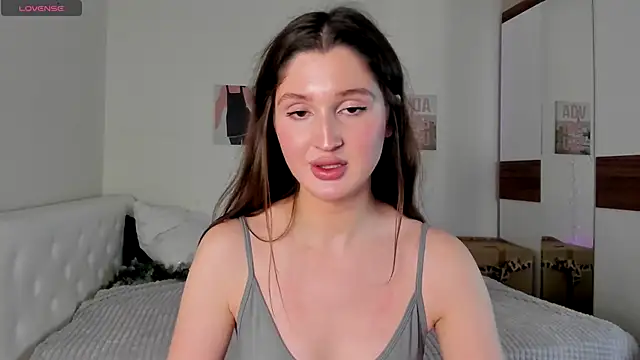 Snapshot of tender_babyy chatting on December 27, 2024, 2:33 pm tender babyy online show from December 27, 2024, 2:33 pm