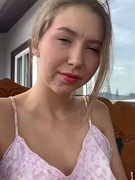 LinaSiren online show from December 7, 2024, 7:05 am