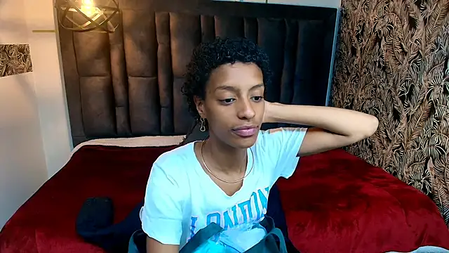 Snapshot of Zia_Green chatting on May 13, 2026, 12:35 pm Zia Green online show from May 13, 2026, 12:35 pm