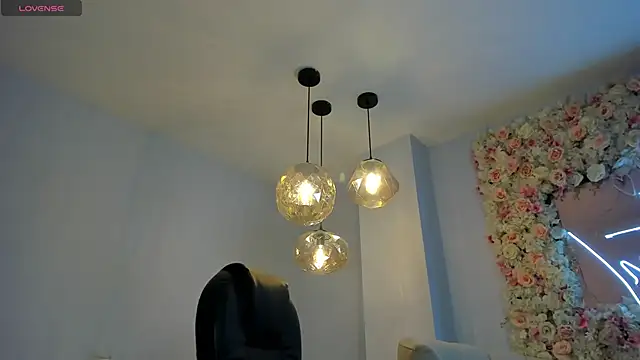 KatieNolan 1 online show from January 18, 2026, 5:50 pm