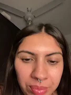 Argentiiniita online show from October 7, 2025, 1:25 am