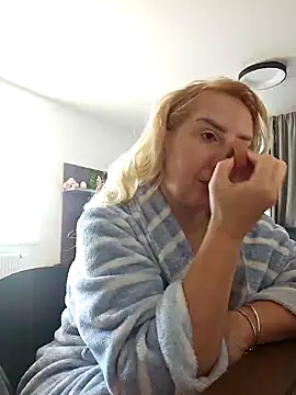 MariaRichi  online show from March 6, 2025, 7:25 am