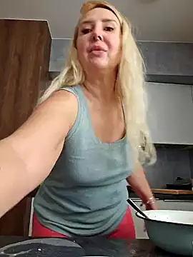 MariaRichi  online show from March 19, 2025, 10:44 am