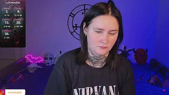 Emmybrightj  online show from November 12, 2025, 1:06 am