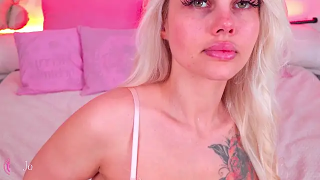 Snapshot of jolly_bellle chatting on July 25, 2026, 1:04 am jolly bellle online show from July 25, 2026, 1:04 am