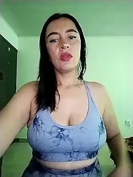 hailey85 online show from April 11, 2026, 7:29 pm