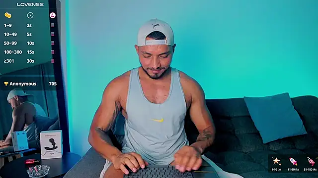 maximusclark1 online show from February 26, 2025, 5:31 am