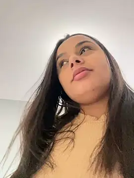 crystalmmour online show from February 20, 2025, 8:03 pm