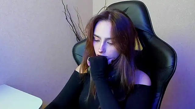 Snapshot of SilverDream chatting on January 9, 2025, 11:34 pm SilverDream online show from January 9, 2025, 11:34 pm