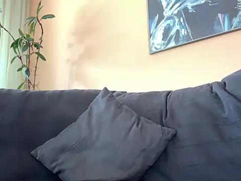 Bula94193 online show from September 11, 2025, 11:32 am