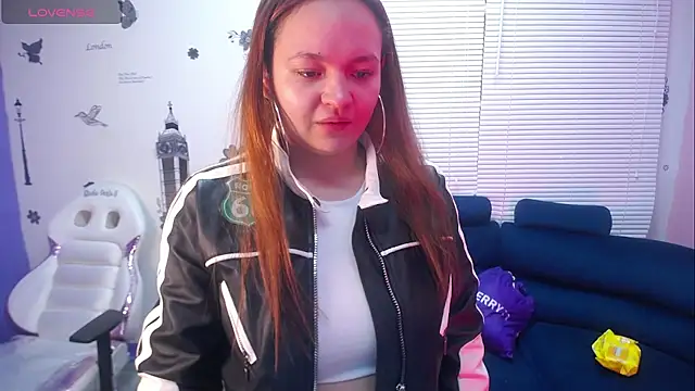 Naiara Sex  online show from March 8, 2025, 1:25 pm